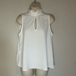 Joie NWT white sleeveless top with lace collar size S